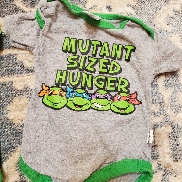 Ninja turtle onesies - Picture 2 of 4